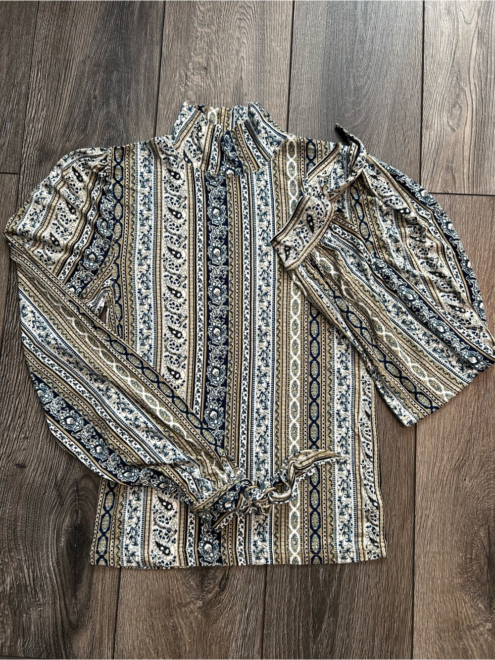 Free People Mock Neck Printed Top | Navy & Beige | Stretchy - Picture 2 of 11